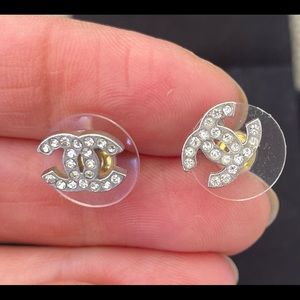 Chanel Small CC stud earrings